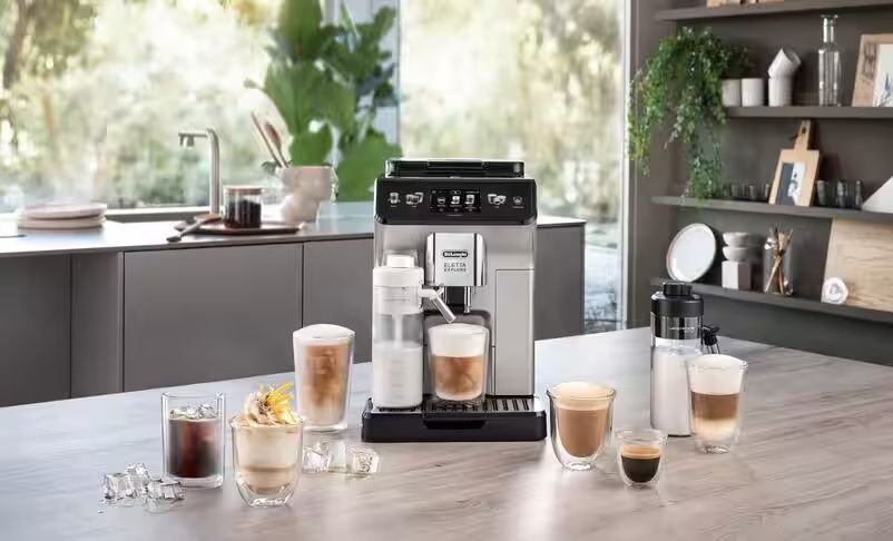 Explore an endless variety of hot, cold and creative coffee recipes, also with Cold Brew.