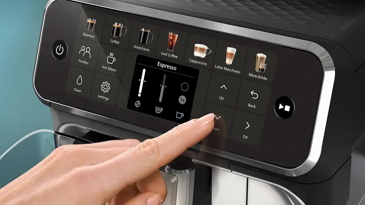 Select, customize and save drinks on intuitive display