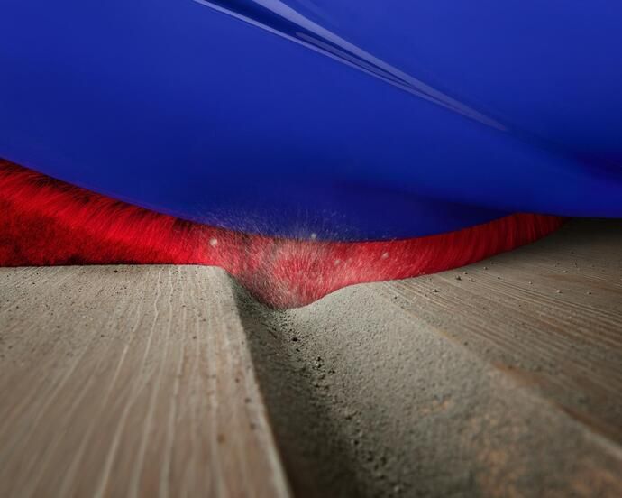 Anti-scratch on hard floors