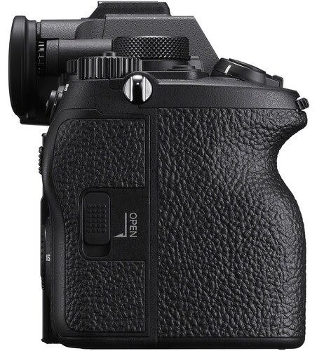Sony α7R V Full-Frame High-Resolution Camera, ILCE-7RM5 + Sony Z