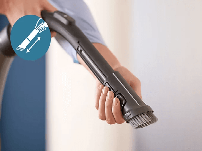 Soft brush integrated into handle, always ready to use